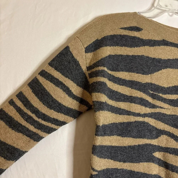 LOFT Wool Blend Boat Neck Tan Brown Gray Zebra Print Sweater Women’s Size Small - Picture 2 of 15